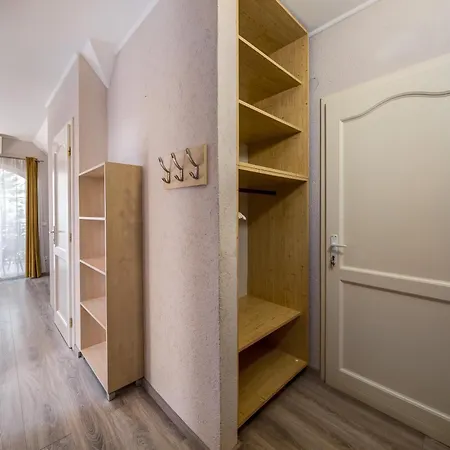 Helka Apartmanhaz Apartment Balatonlelle