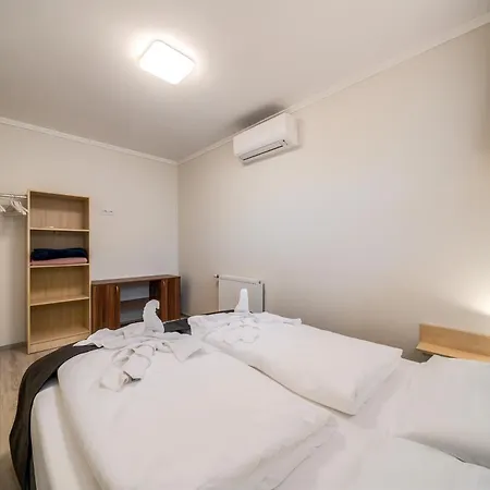 Helka Apartmanhaz *