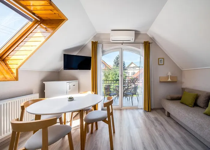Helka Apartmanhaz * Balatonlelle
