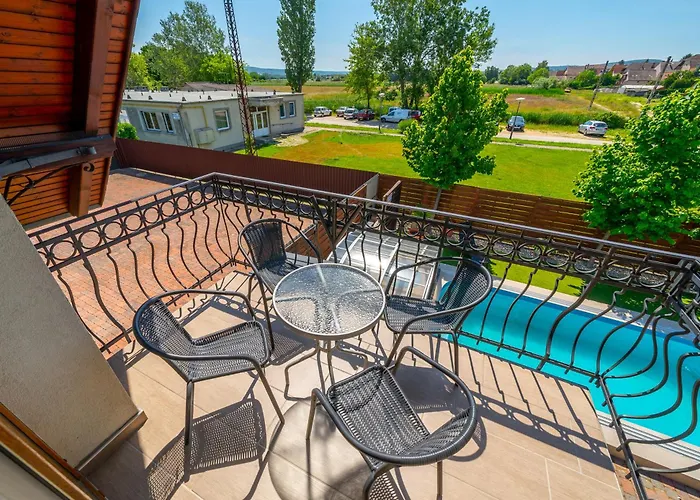 Helka Apartmanhaz Daire Balatonlelle