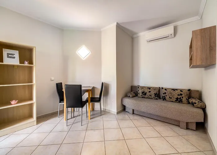 Helka Apartmanhaz Daire Balatonlelle