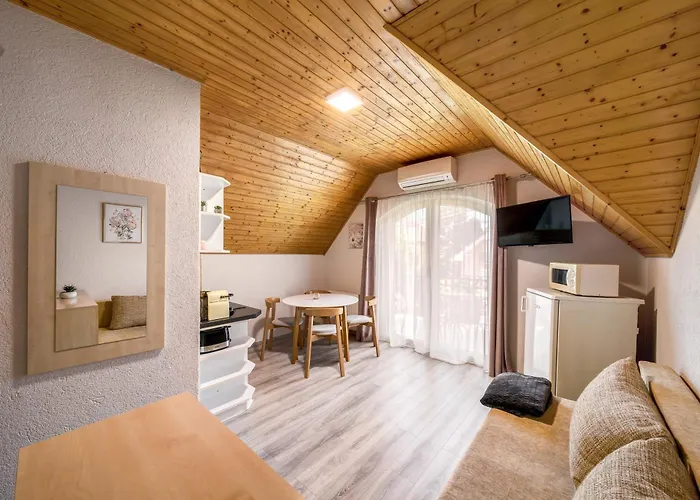 Helka Apartmanhaz *