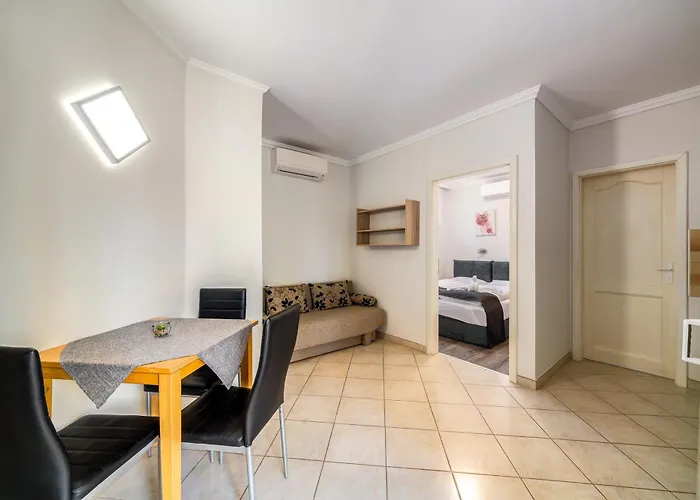 Helka Apartmanhaz Balatonlelle