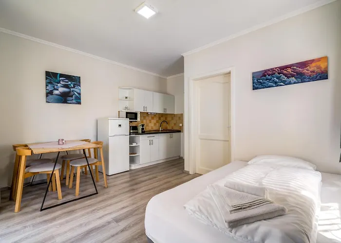 Daire Helka Apartmanhaz Balatonlelle