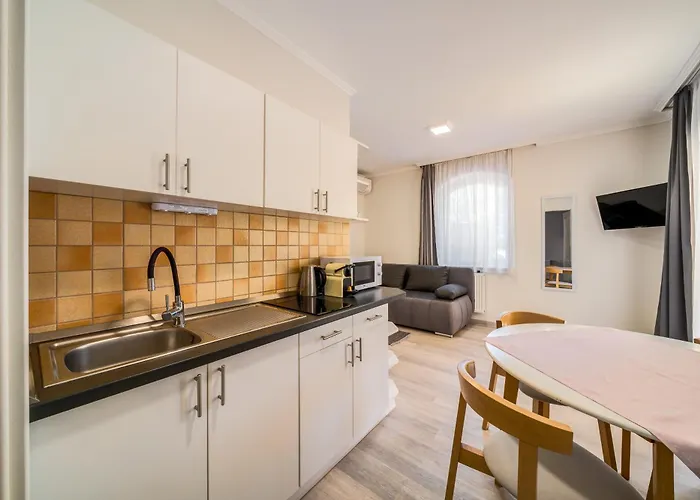 Helka Apartmanhaz Balatonlelle
